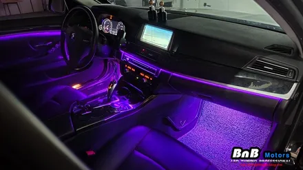 BMW 520d 실내 비노출 히든 간접조명 엠비언트 라이트 튜닝! 깔끔한 마감과 눈부심없는 무드램프 튜닝으로 실내분위기 업그레이드! 거제 부산 창원 비앤비모터스! / 거제 연초면