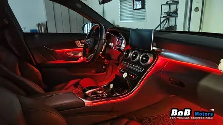 벤츠 C220d C클래스 실내 엠비언트 라이트 튜닝! 밝고 선명한 풀컬러 엠비언트로 실내 인터리어의 정점을 찍다! 거제 부산 창원 비앤비모터스! / 거제 연초면