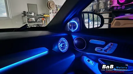 벤츠 C220d (w205) 비노출 간접조명 엠비언트라이트 튜닝! 송풍구 무드램프 및 전동트위터 엠비언트 튜닝으로 감성 넘치는 실내 인테리어 완성! 거제 부산 창원 비앤비모터스! / 거제 연초면