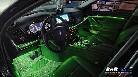 BMW 520d 실내 비노출 히든 간접조명 엠비언트 라이트 튜닝! 깔끔한 마감과 눈부심없는 무드램프 튜닝으로 실내분위기 업그레이드! 거제 부산 창원 비앤비모터스! / 거제 연초면