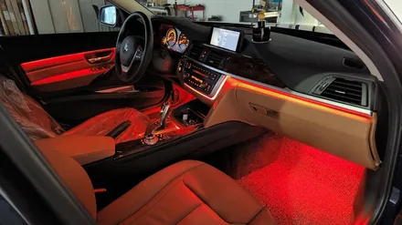 BMW 320d (F30) 실내 비노출 히든 엠비언트 무드등 튜닝! 야간 드라이빙이 즐거워지는 필수 튜닝 아이템! 거제 창원 부산 엠비언트 튜닝 / 거제 연초면