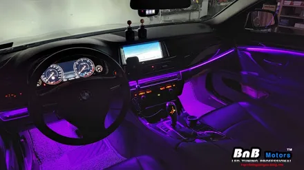 BMW 520d 엠비언트 무드등 튜닝! 순정처럼 깔끔한 비노출 히든 엠비언트로 차량의 분위기를 업그레이드 해보자! 경남 거제 창원 부산 비앤비모터스 / 거제 연초면