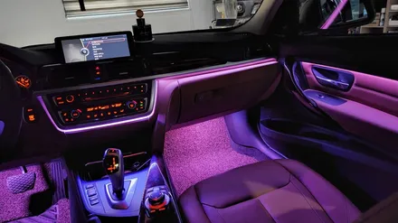 BMW 320d (F30) 실내 비노출 히든 엠비언트 무드등 튜닝! 야간 드라이빙이 즐거워지는 필수 튜닝 아이템! 거제 창원 부산 엠비언트 튜닝 / 거제 연초면