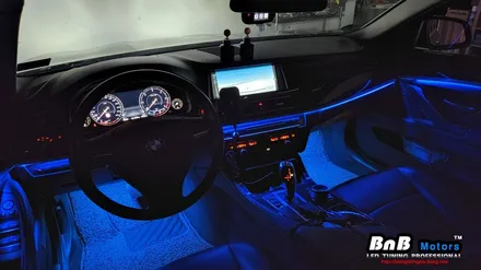 BMW 520d 엠비언트 무드등 튜닝! 순정처럼 깔끔한 비노출 히든 엠비언트로 차량의 분위기를 업그레이드 해보자! 경남 거제 창원 부산 비앤비모터스 / 거제 연초면