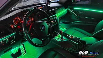BMW 320d 매립형 DMX 엠비언트 라이트 튜닝! 실내 분위기를 바꿔주는 최고의 튜닝 아이템! 야간 드라이빙이 즐거워집니다! 거제 부산 창원 비앤비모터스! / 거제 연초면