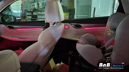 더뉴 그랜저 순정연동 비노출 간접조명 엠비언트 튜닝! 순정같은 마감에 눈부심없는 엠비언트라이트 튜닝! 거제 부산 창원 비앤비모터스! / 거제 연초면