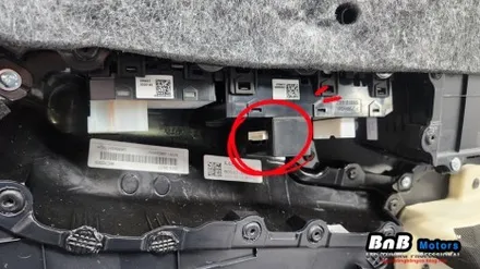 올뉴 모닝 사이드미러 오토 락폴딩 시공! 차량 잠금시 자동으로 사이드미러를 접어주는 편리한 기능! 거제 통영 락폴딩! / 거제 연초면