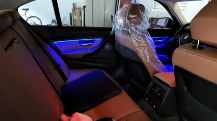 BMW 320d (F30) 실내 비노출 히든 엠비언트 무드등 튜닝! 야간 드라이빙이 즐거워지는 필수 튜닝 아이템! 거제 창원 부산 엠비언트 튜닝 / 거제 연초면