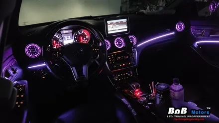 벤츠 CLA 45 AMG 실내 매립형 인핏 엠비언트 무드등 튜닝! 터빈 송풍구 엠비언트까지 감각적인 실내 인테리어 완성! 경남 거제 창원 부산 엠비언트튜닝 / 거제 연초면