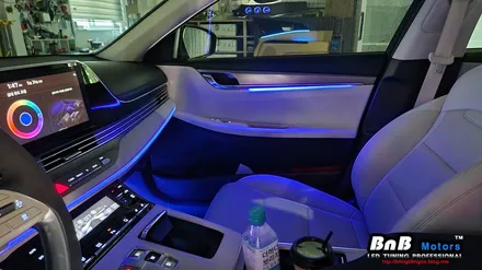 더뉴 그랜저 순정연동 비노출 간접조명 엠비언트 튜닝! 순정같은 마감에 눈부심없는 엠비언트라이트 튜닝! 거제 부산 창원 비앤비모터스! / 거제 연초면