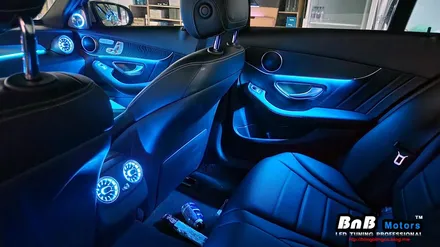 벤츠 C220d (w205) 비노출 간접조명 엠비언트라이트 튜닝! 송풍구 무드램프 및 전동트위터 엠비언트 튜닝으로 감성 넘치는 실내 인테리어 완성! 거제 부산 창원 비앤비모터스! / 거제 연초면