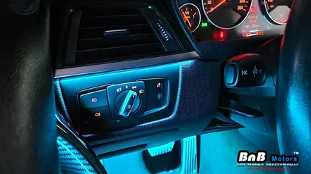 BMW 320d 매립형 DMX 엠비언트 라이트 튜닝! 실내 분위기를 바꿔주는 최고의 튜닝 아이템! 야간 드라이빙이 즐거워집니다! 거제 부산 창원 비앤비모터스! / 거제 연초면