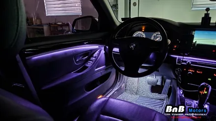 BMW 520d 실내 비노출 히든 간접조명 엠비언트 라이트 튜닝! 깔끔한 마감과 눈부심없는 무드램프 튜닝으로 실내분위기 업그레이드! 거제 부산 창원 비앤비모터스! / 거제 연초면