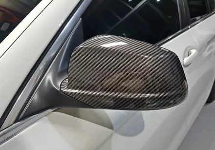 BMW 520D 카본미러와 카본디퓨져 랩핑시공으로 OK! / 양주시 덕정동