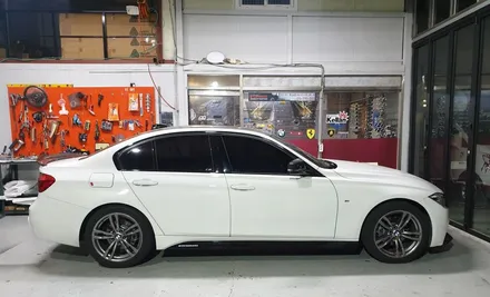BMW F30 320D 사이드 M퍼포먼스 데칼라인 시공 / 양주시 덕정동