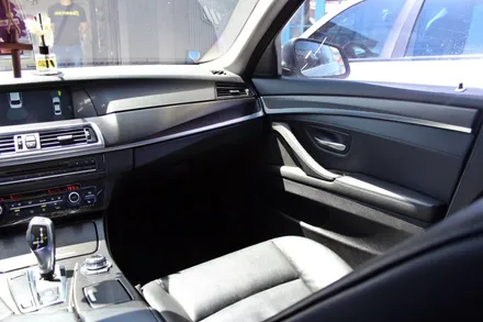 BMW 520D 실내랩핑시공 / 양주시 덕정동