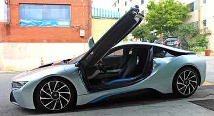 bmw i8 실내 카본랩핑시공으로 슈퍼카다운 실내연출 / 양주시 덕정동
