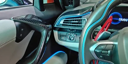 BMW i8 실내카본 랩핑시공으로 슈퍼카다운 매력뽐내세요_랩핑거_ / 양주시 덕정동