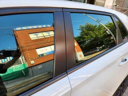 손상된 B필러 복원과 카본 미러로 멋을낸 현대 i30 / 양주시 덕정동