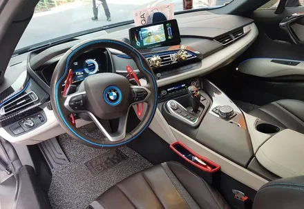 BMW i8 실내카본 랩핑시공으로 슈퍼카다운 매력뽐내세요_랩핑거_ / 양주시 덕정동