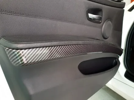 BMW E90 3시리즈 320i 실내카본랩핑 시공_랩핑거 / 양주시 덕정동