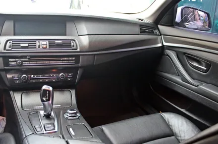 [랩핑거] BMW F10 528I 실내카본 랩핑시공으로 세련된 실내연출 / 양주시 덕정동