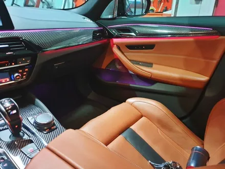 BMW 5시리즈 고성능 세단 M5 실내카본 랩핑시공 / 양주시 덕정동