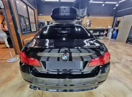 BMW 520d 노후된 외관랩핑 새로운 갤럭시블랙 전체랩핑 / 양주시 덕정동
