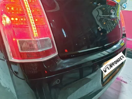 올블랙차량으로 멋스럽게 변신한 크라이슬러300C 크롬딜리트 / 양주시 덕정동