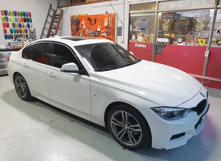BMW 320D F30 루프스킨 시공                               #남양주랩핑 #서울경기랩핑 #BMW랩핑전문 / 양주시 덕정동