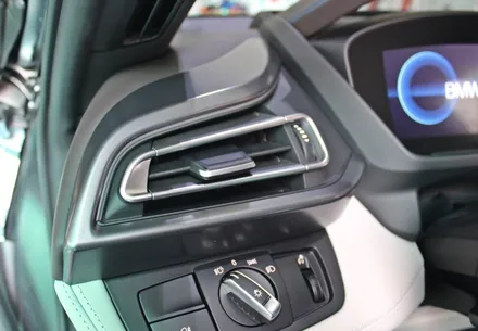 bmw i8 실내 카본랩핑시공으로 슈퍼카다운 실내연출 / 양주시 덕정동