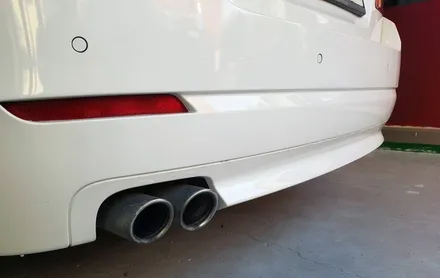 BMW 520D 카본미러와 카본디퓨져 랩핑시공으로 OK! / 양주시 덕정동