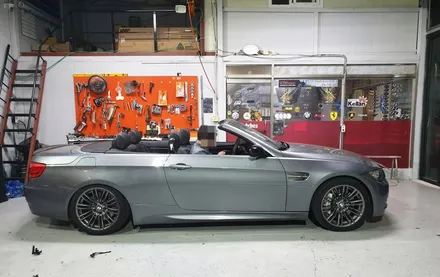 BMW E93 335i 컨버터블 크롬딜리트 랩핑시공_랩핑거 / 양주시 덕정동