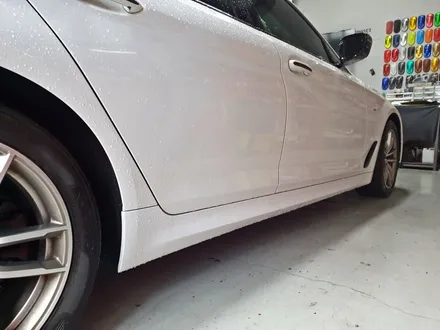 BMW G30 530D 사이드스컷 퍼포먼스데칼 시공-랩핑거 / 양주시 덕정동