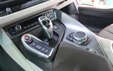 bmw i8 실내 카본랩핑시공으로 슈퍼카다운 실내연출 / 양주시 덕정동