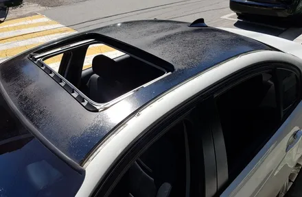 BMW E90 320D 오염된 루프스킨 깨끗히 재시공하세요_랩핑거    서울,남양주,양주,의정부 랩핑전문샾 / 양주시 덕정동