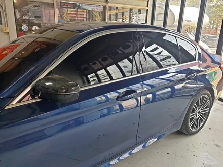 BMW G30 530i 윈도우측면 크롬죽이기 시공                                    양주,남양주,서울경기 랩핑전문샾 / 양주시 덕정동