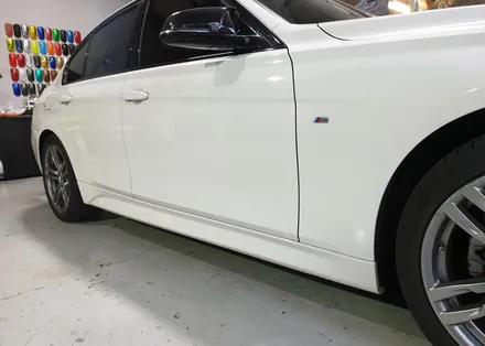 BMW F30 320D 사이드 M퍼포먼스 데칼라인 시공 / 양주시 덕정동