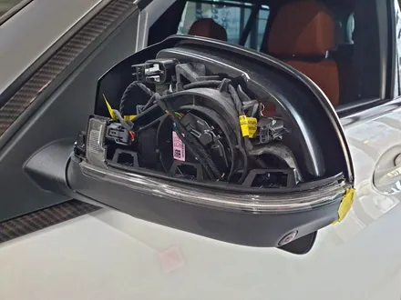 신형 BMW X7 차량의 사이드미러가 카본일때 더 멋진이유는? / 양주시 덕정동