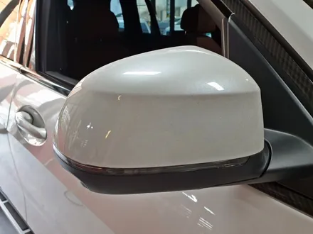 신형 BMW X7 차량의 사이드미러가 카본일때 더 멋진이유는? / 양주시 덕정동