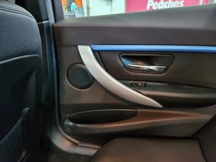 양주랩핑 F30 320i 3M 블랙카본 실내랩핑 / 양주시 덕정동