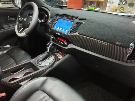 스포티지R 카본실내랩핑으로 최상의 실내퍼포먼스 연출 / 양주시 덕정동