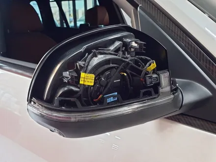 신형 BMW X7 차량의 사이드미러가 카본일때 더 멋진이유는? / 양주시 덕정동