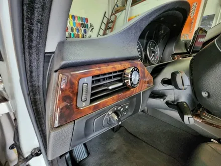 실내연출 업그레이드된 BMW 3시리즈 E90 실내카본랩핑후기 / 양주시 덕정동