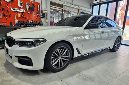 BMW G30 5시리즈 사이드 M퍼포먼스 데칼 / 양주시 덕정동