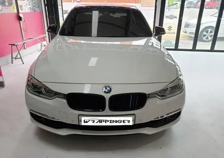 BMW F30 320d 블랙 그릴랩핑시공_랩핑거 / 양주시 덕정동