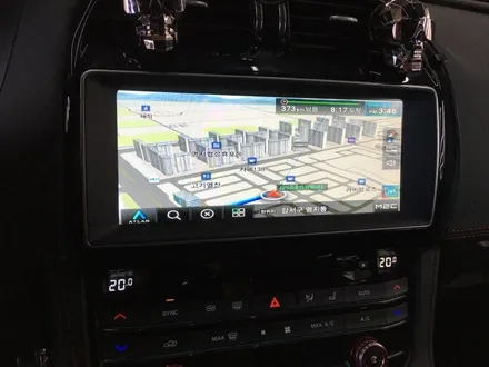 재규어 F-PACE M2C 카블릿으로 멀티미디어 환경 완성!!