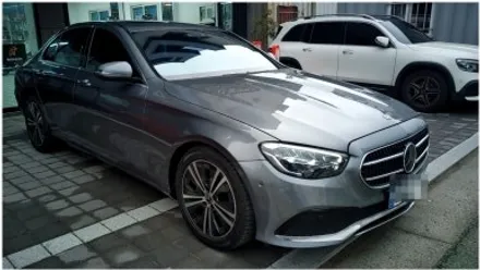 부산 명지 벤츠 W213 E클래스 블락포디 스카이블루 썬팅 재시공입니다