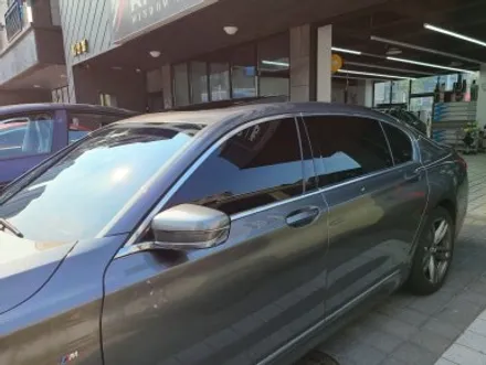 명지 BMW 7시리즈 G11 레이노 썬팅 재시공입니다