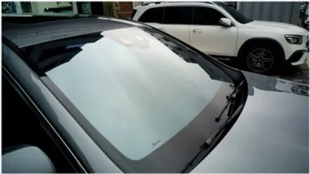 부산 명지 벤츠 W213 E클래스 블락포디 스카이블루 썬팅 재시공입니다
